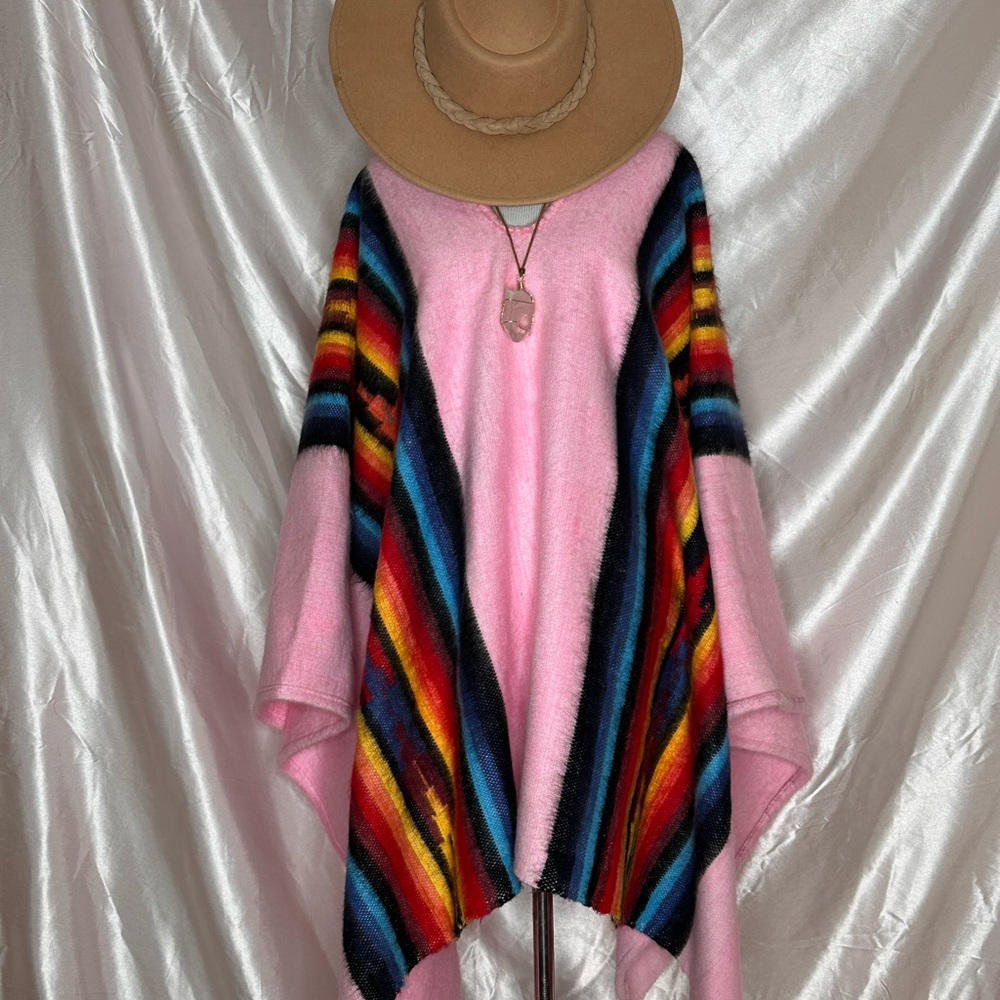 Alpaca wool poncho from the Andean mountains